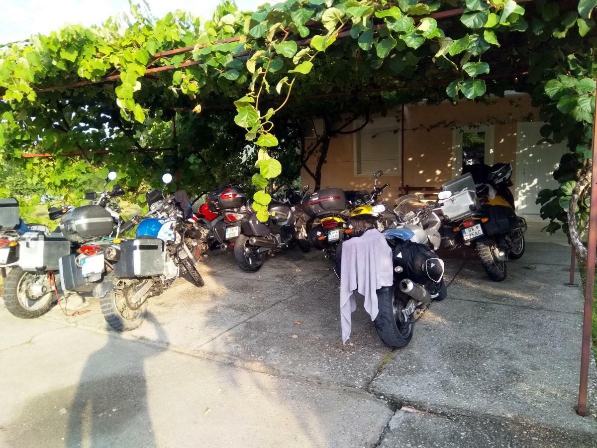 安吉拉公寓酒店 * 布德瓦